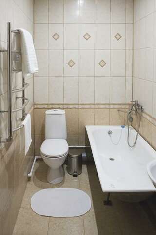 Гостиница Воскресенская Кострома Номер стандарт семейный-3